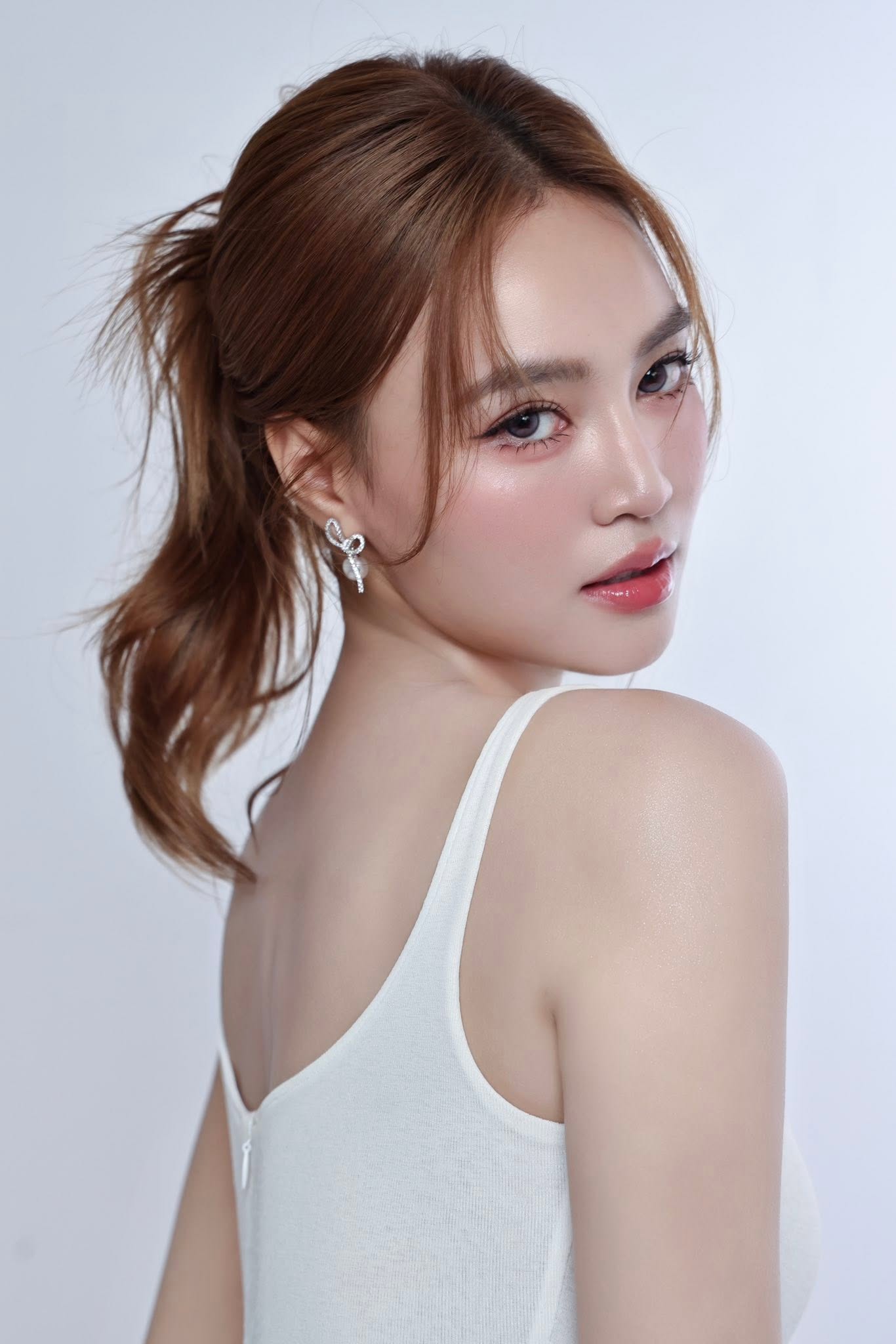 Hơn 15 năm nỗ lực, Ninh Dương Lan Ngọc đã xây dựng vị thế đáng ngưỡng mộ ra sao?