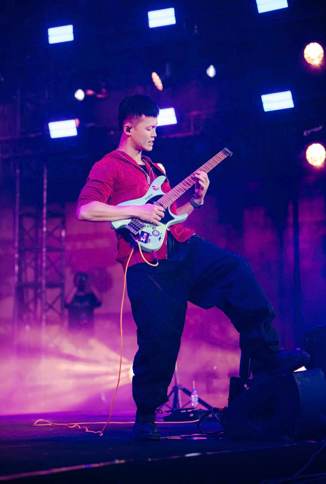 Guitarist Hoà Ất đưa khán giả thăng hoa cùng giai điệu tại Bốc Fest 2026