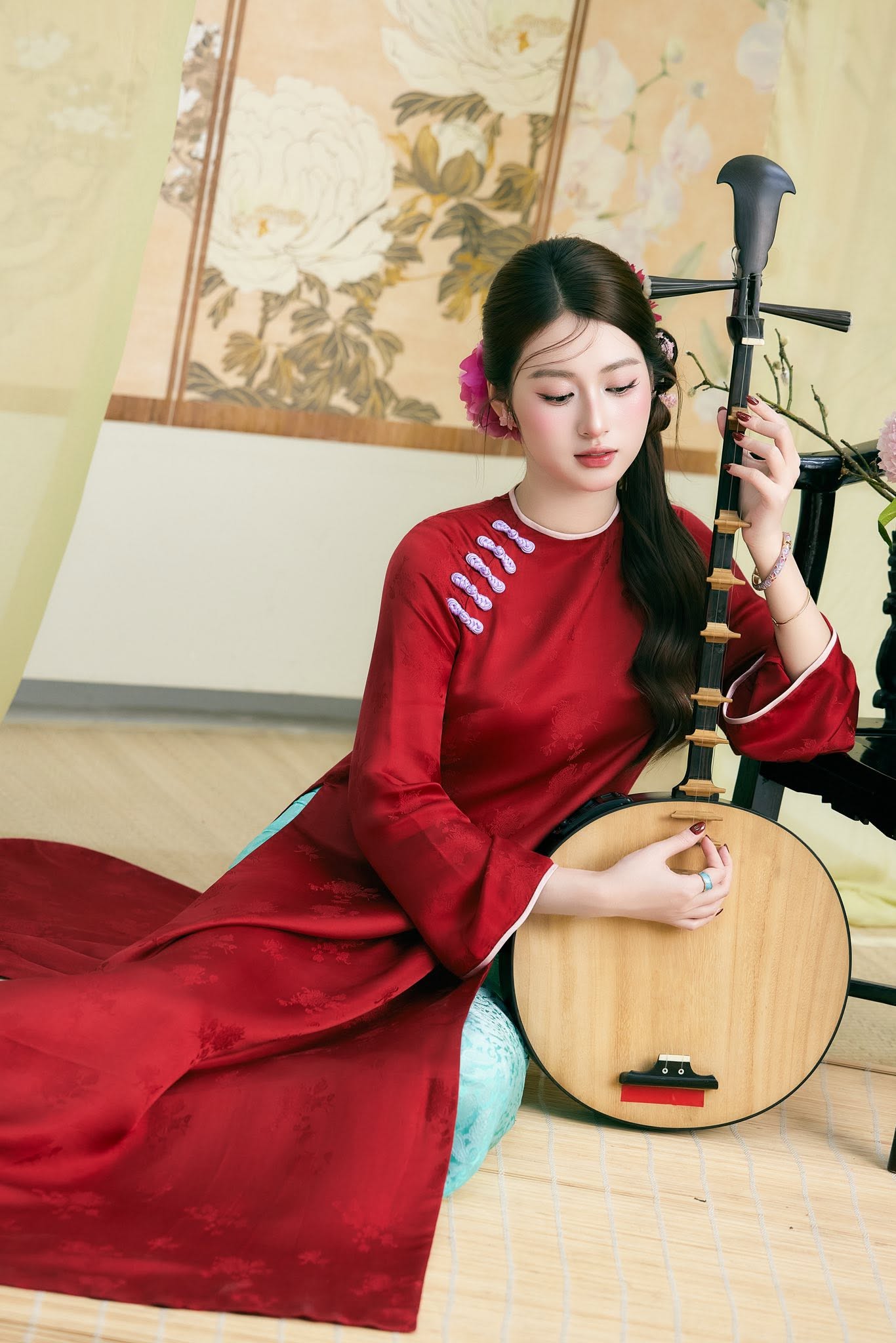 Người đẹp Hải Phòng - Trâm Anh sau một năm đăng quang