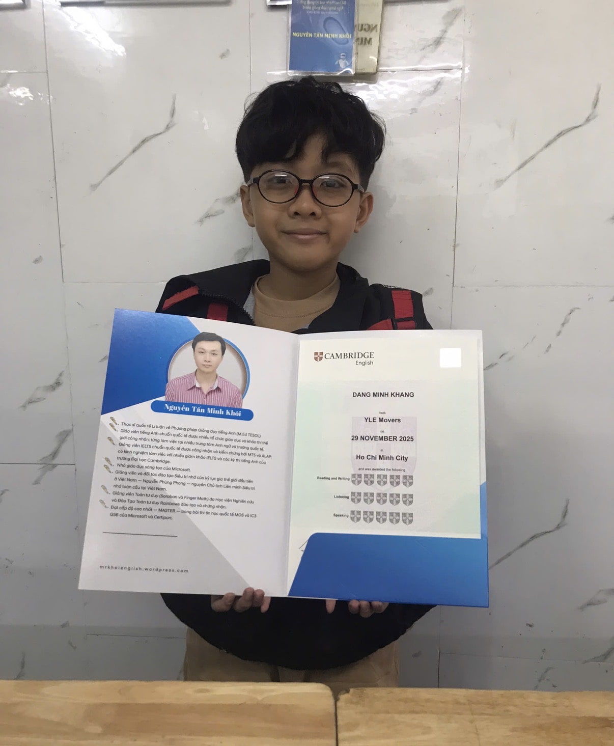 Với Mr Khôi English, thầy chú trọng xây dựng phương pháp học tập phù hợp với năng lực của từng học viên